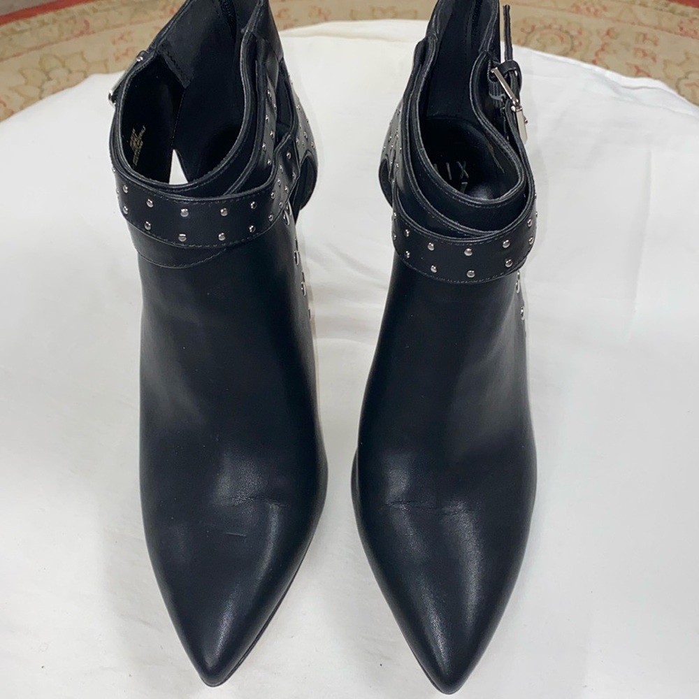 4” pointed ankle boots